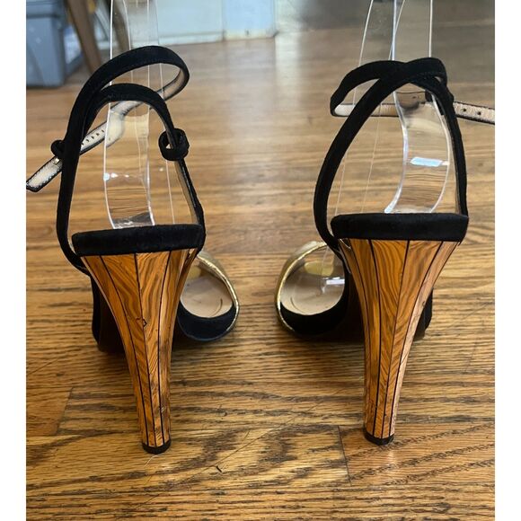 Gucci Gold Leather Peep Toe Heels Shoes  Women's Size EU 37 US 6.5 - Picture 6 of 11